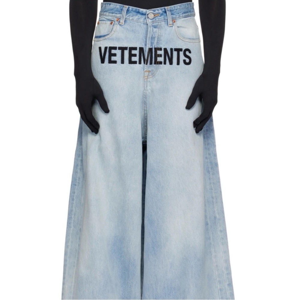Vetements Light Blue wide legged Jeans